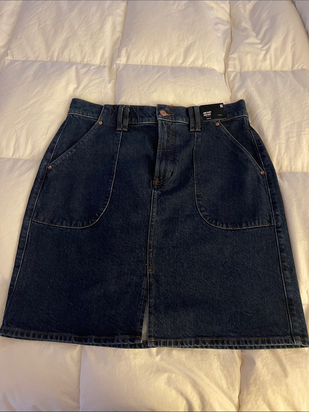 Express Dark Blue Denim Mini Skirt S10 NWT W17 L20 has stretch